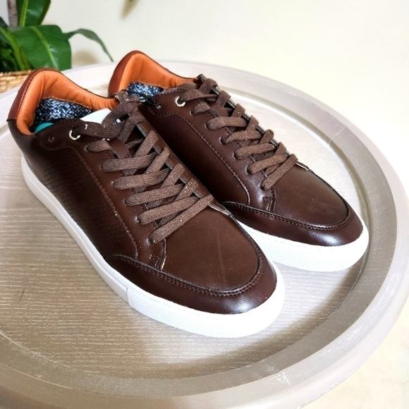 NWOB Madden by Steve Madden Leather Lace up Brown Sneakers Men's 7.5